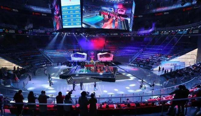 而郑钦文领 而郑钦文领